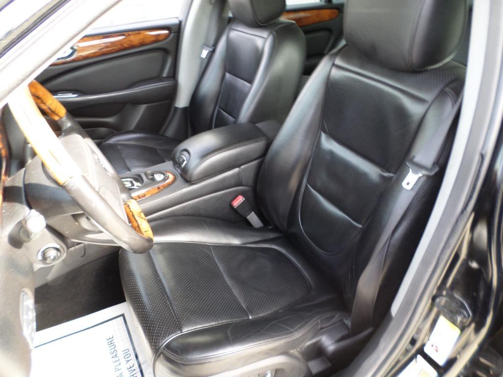 2008 Jaguar XJ-Series XJ8 photo